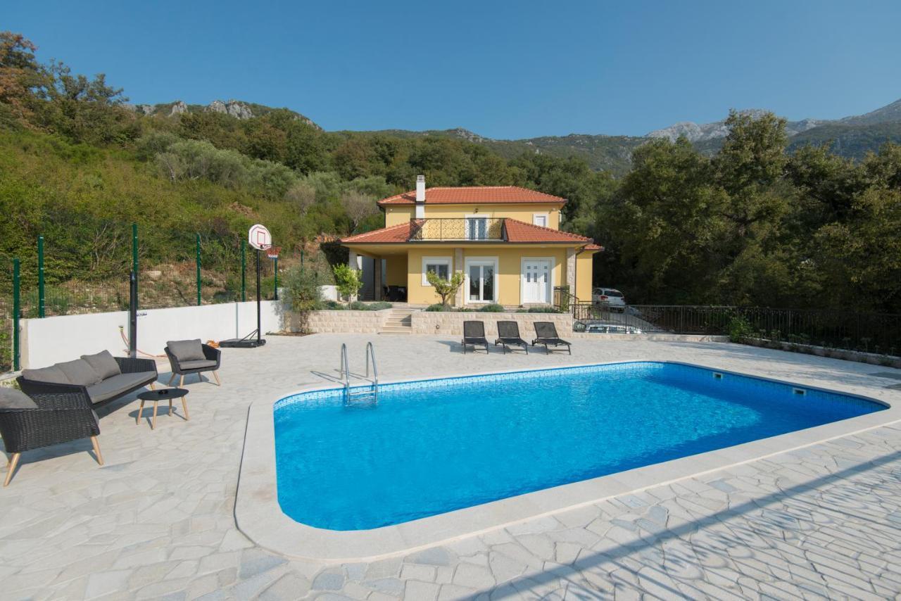 Villa Belle Air Herceg Novi Bagian luar foto