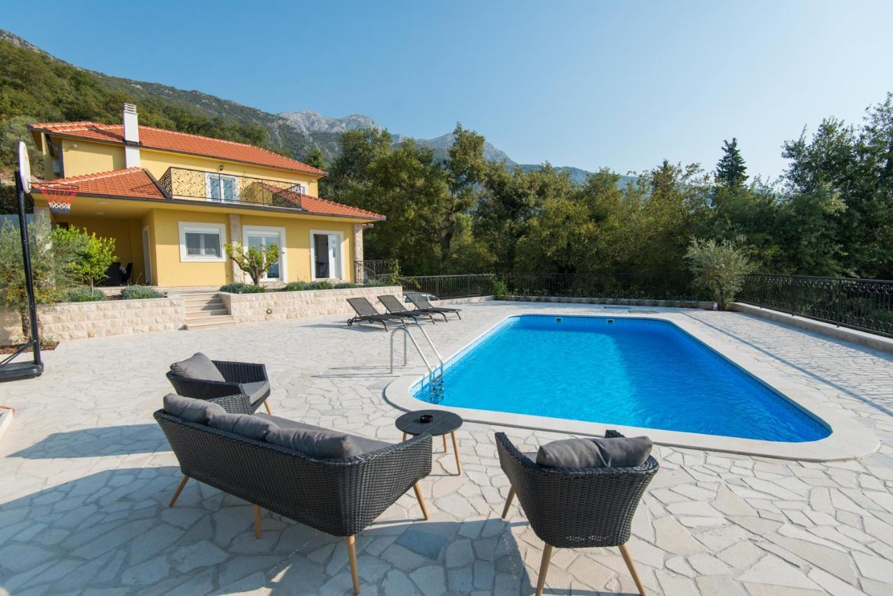 Villa Belle Air Herceg Novi Bagian luar foto